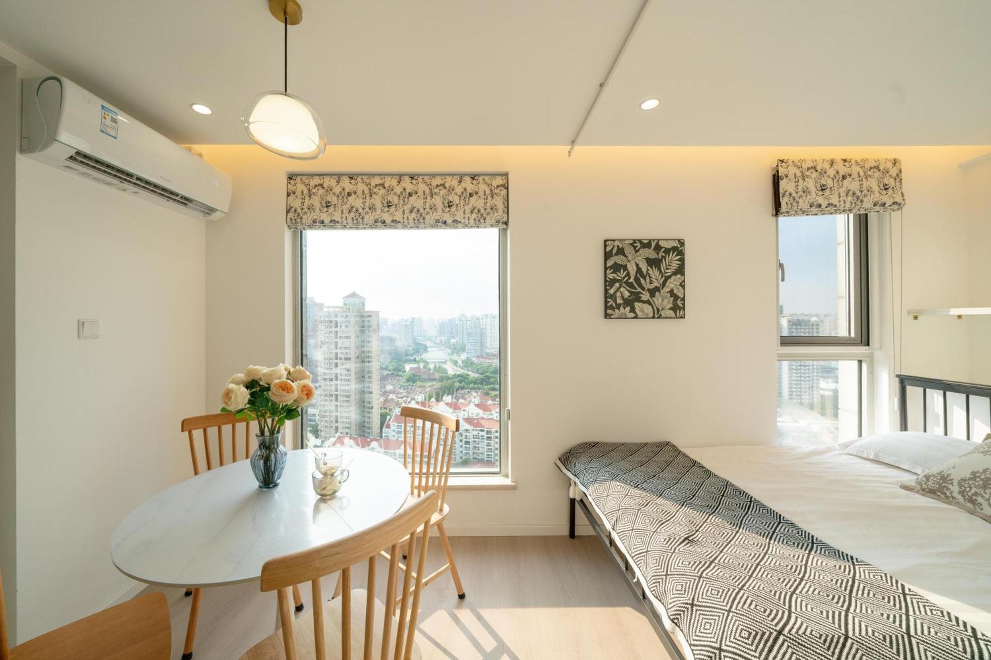 Yi Du - Near Nanjing West Road Commercial District, 350 Walk From The Natural History Museum Subway * Shanghai