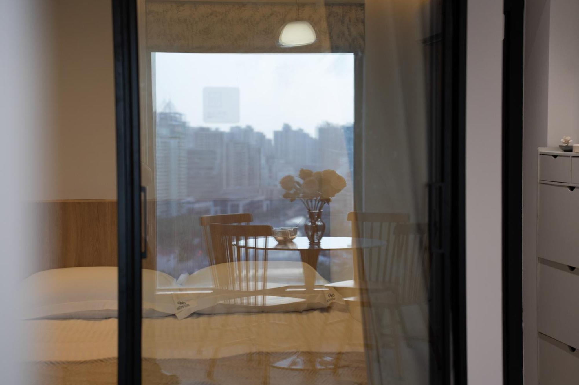 Yi Du - Near Nanjing West Road Commercial District, 350 Walk From The Natural History Museum Subway Apartment *