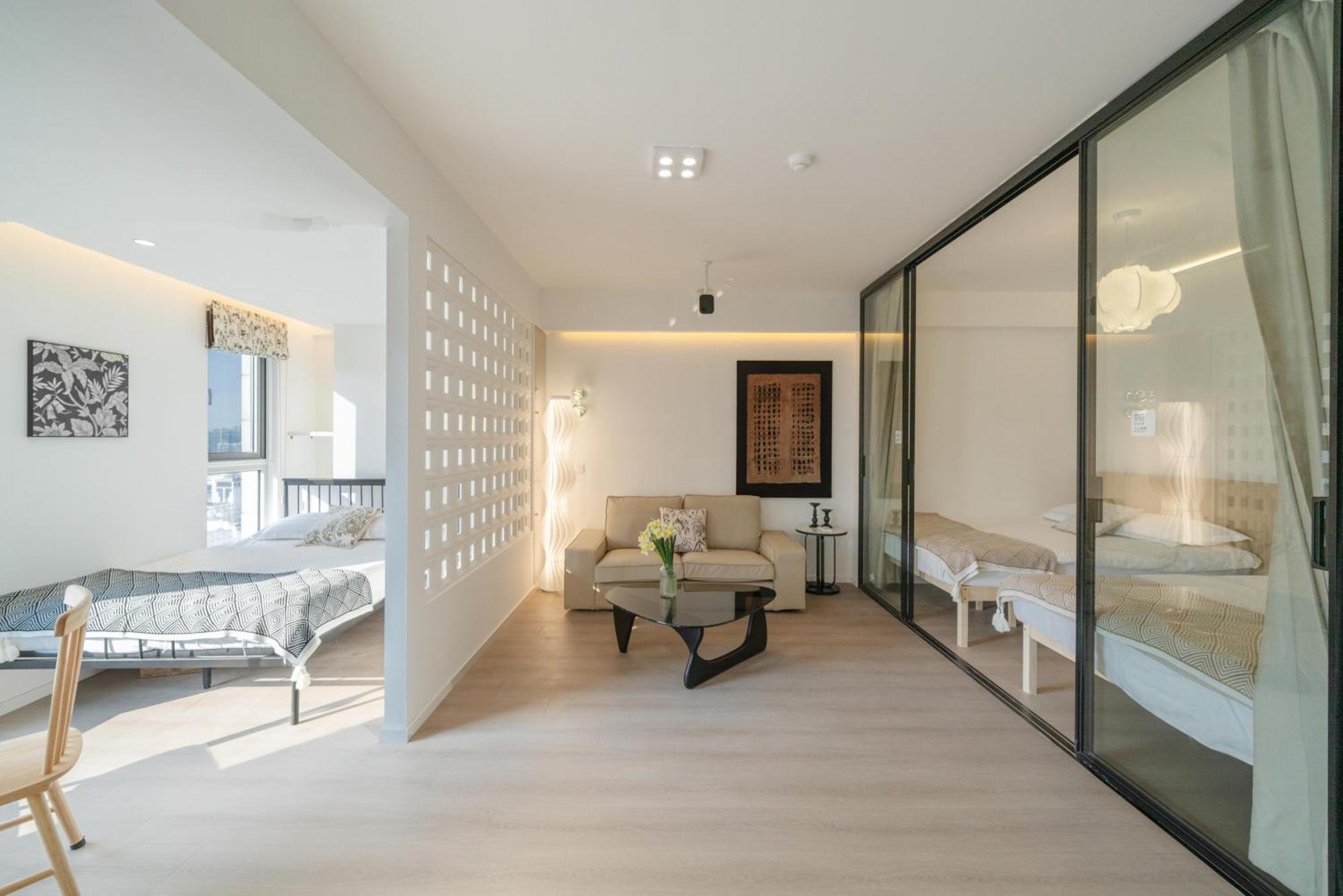 Yi Du - Near Nanjing West Road Commercial District, 350 Walk From The Natural History Museum Subway * Shanghai