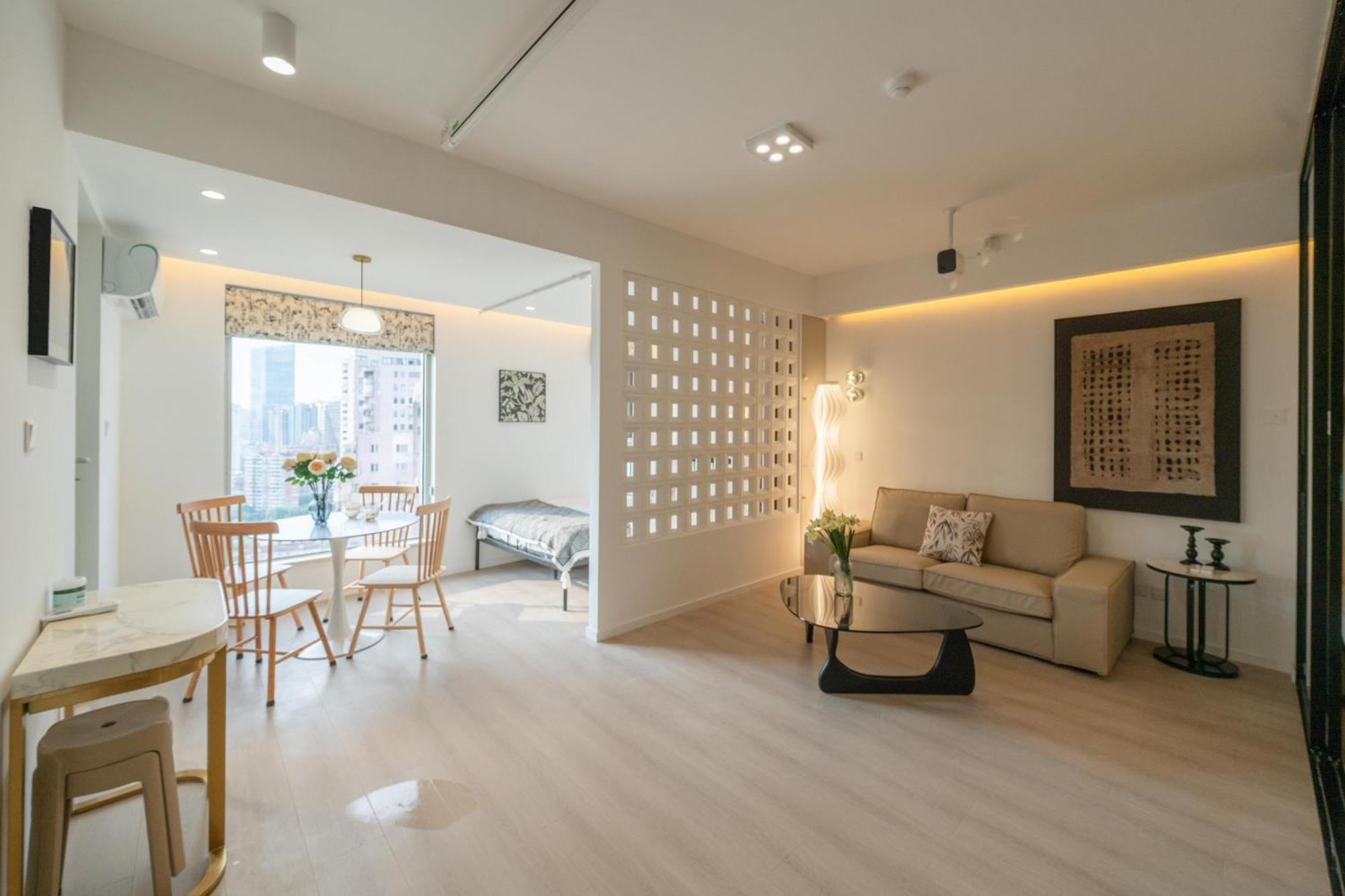 Yi Du - Near Nanjing West Road Commercial District, 350 Walk From The Natural History Museum Subway Apartment