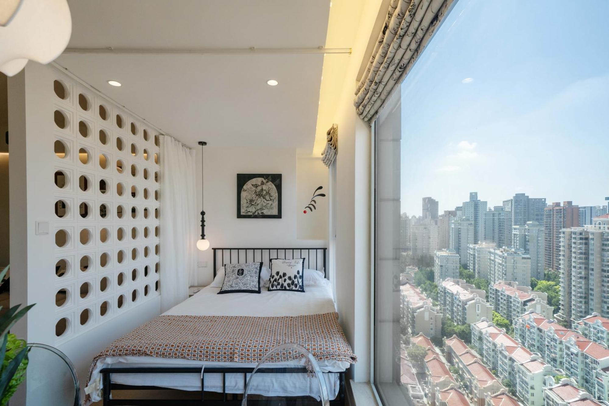 Yi Du - Near Nanjing West Road Commercial District, 350 Walk From The Natural History Museum Subway *