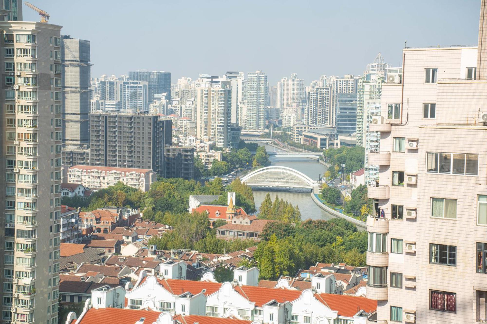 Yi Du - Near Nanjing West Road Commercial District, 350 Walk From The Natural History Museum Subway