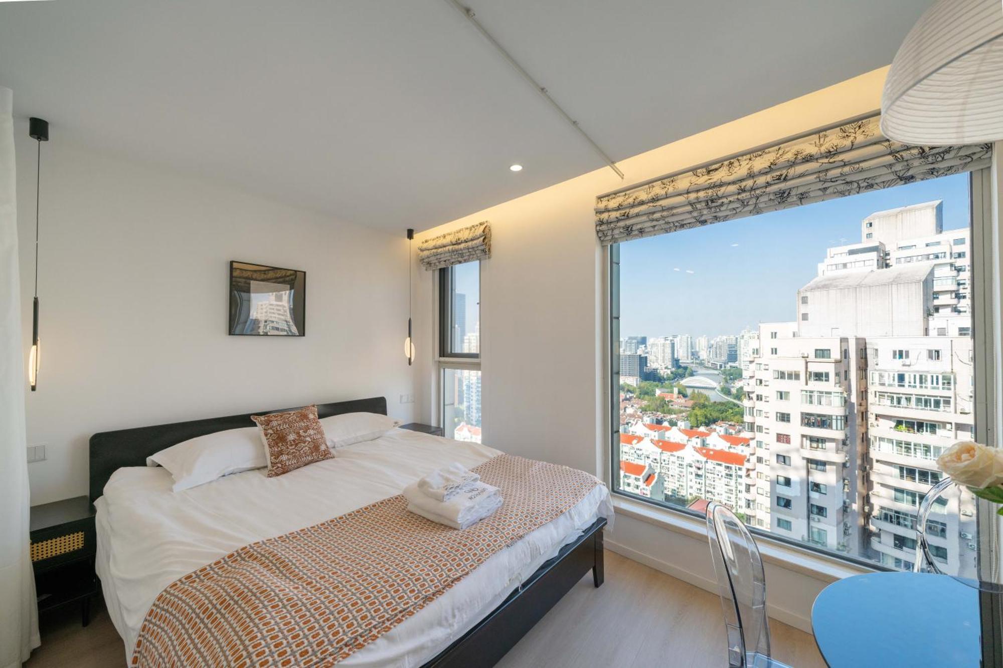 Yi Du - Near Nanjing West Road Commercial District, 350 Walk From The Natural History Museum Subway Apartment *