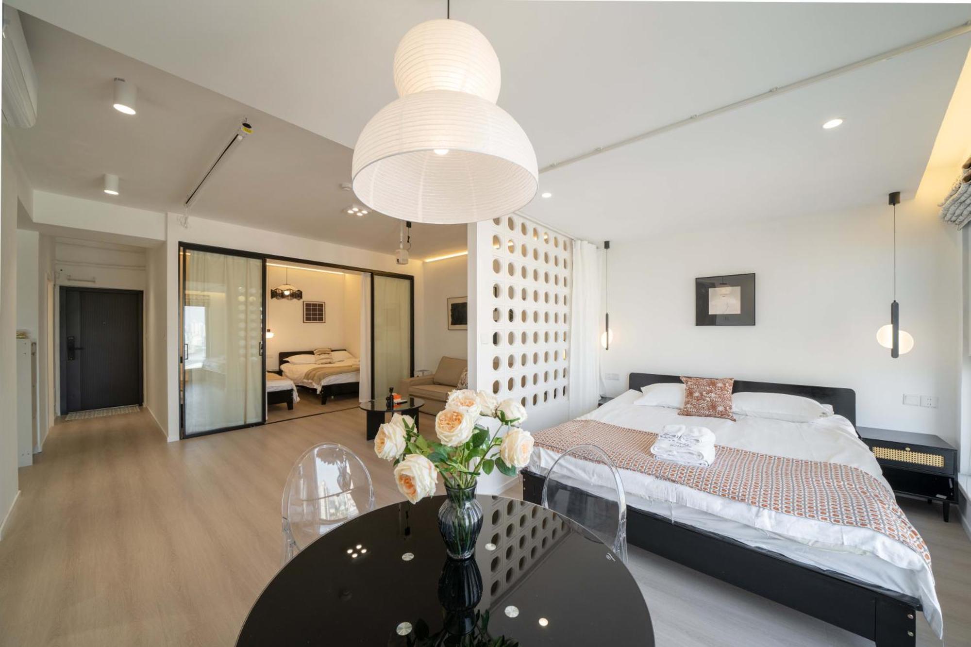 Yi Du - Near Nanjing West Road Commercial District, 350 Walk From The Natural History Museum Subway * Shanghai